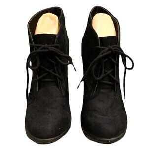 Attention Talina Lace Up Ankle Bootie 7M Black Faux Suede Stacked Heel 174N